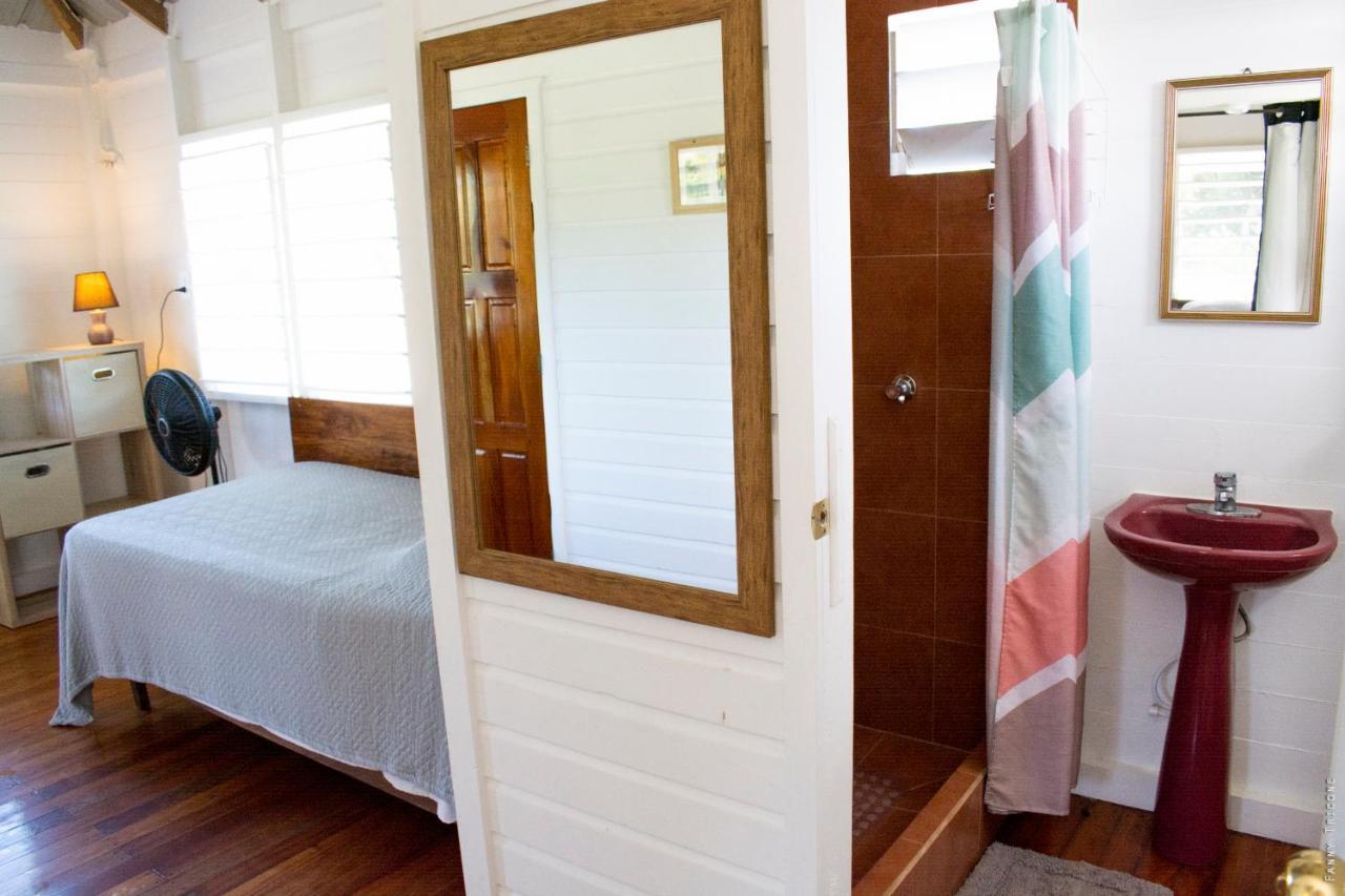 Horse Cottage Sarteneja Exterior photo