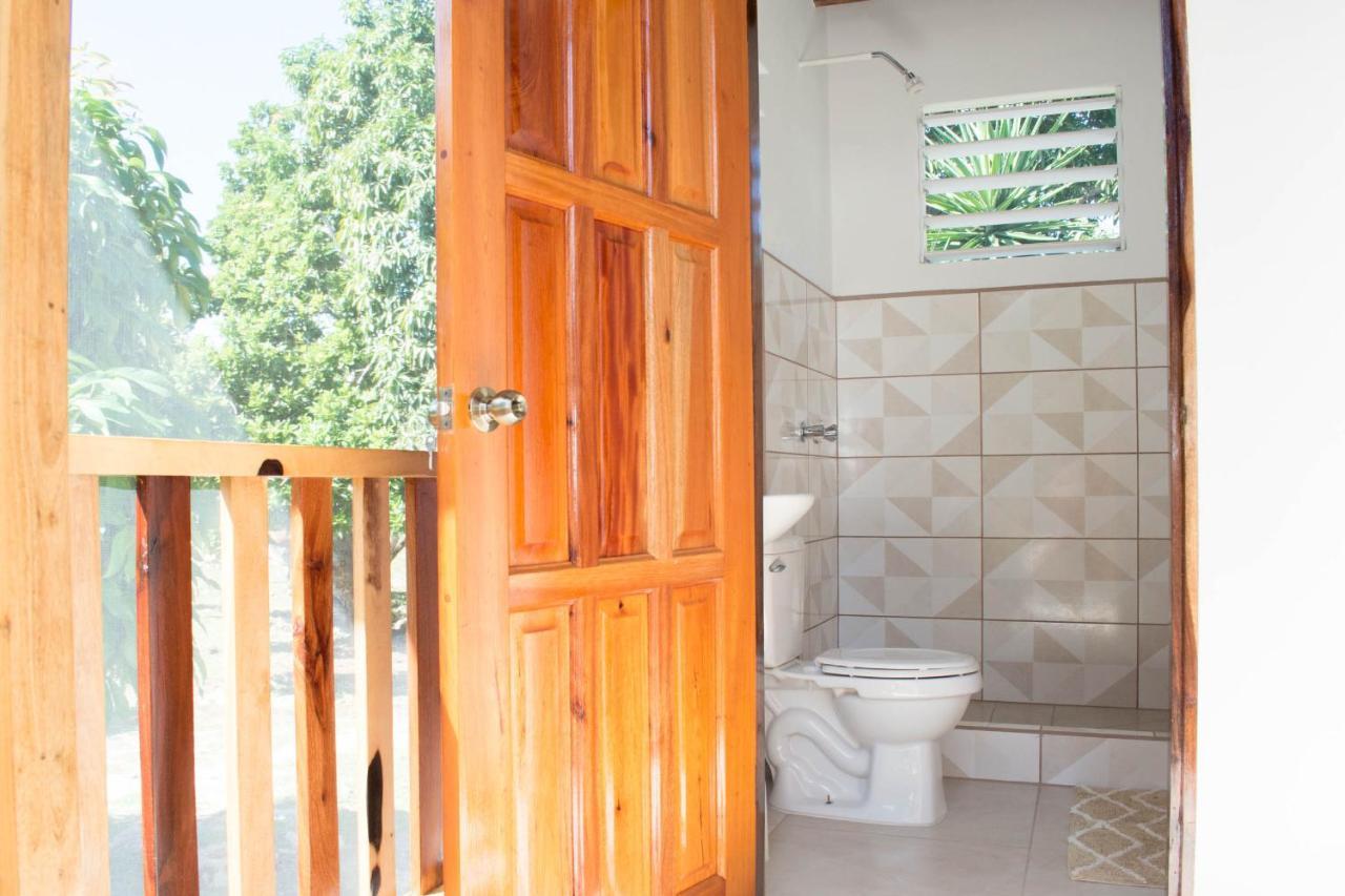 Horse Cottage Sarteneja Exterior photo